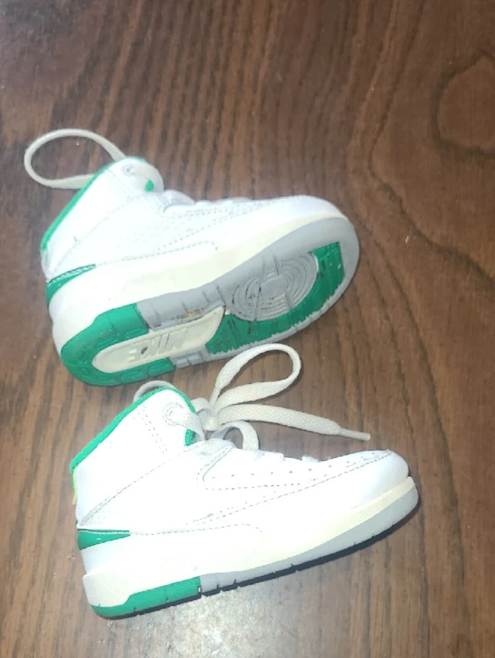 Nike Baby White and Green High-Top Sneakers Size 4c
